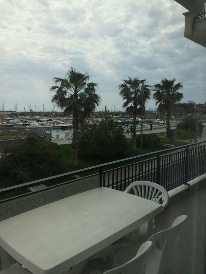 Appartamento Sul Porto โลอาโน ภายนอก รูปภาพ