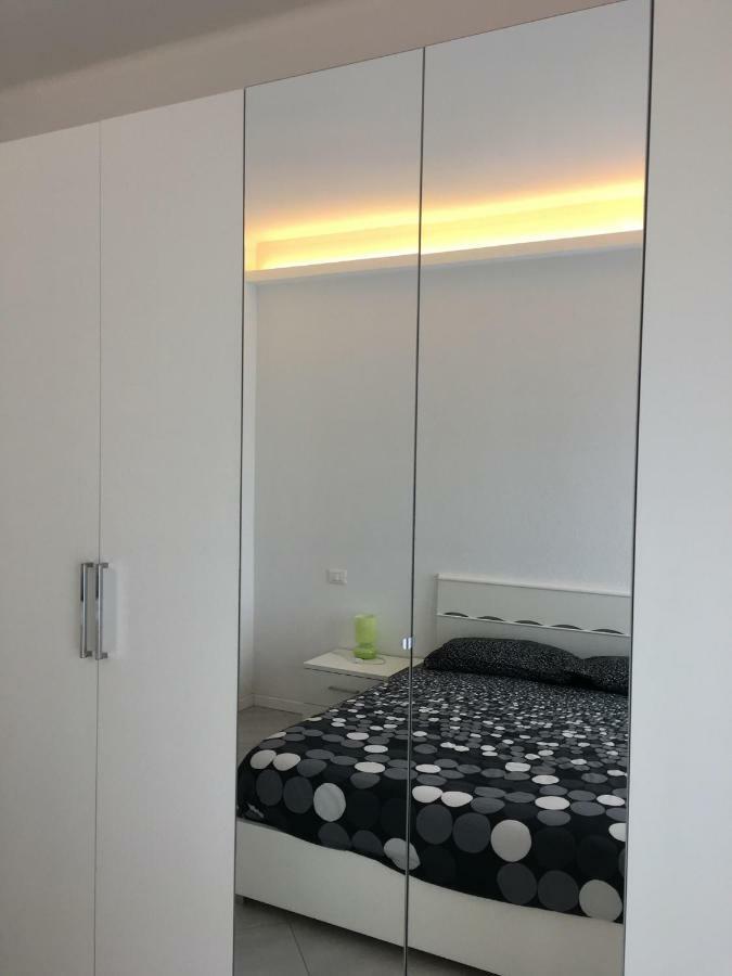 Appartamento Sul Porto โลอาโน ภายนอก รูปภาพ