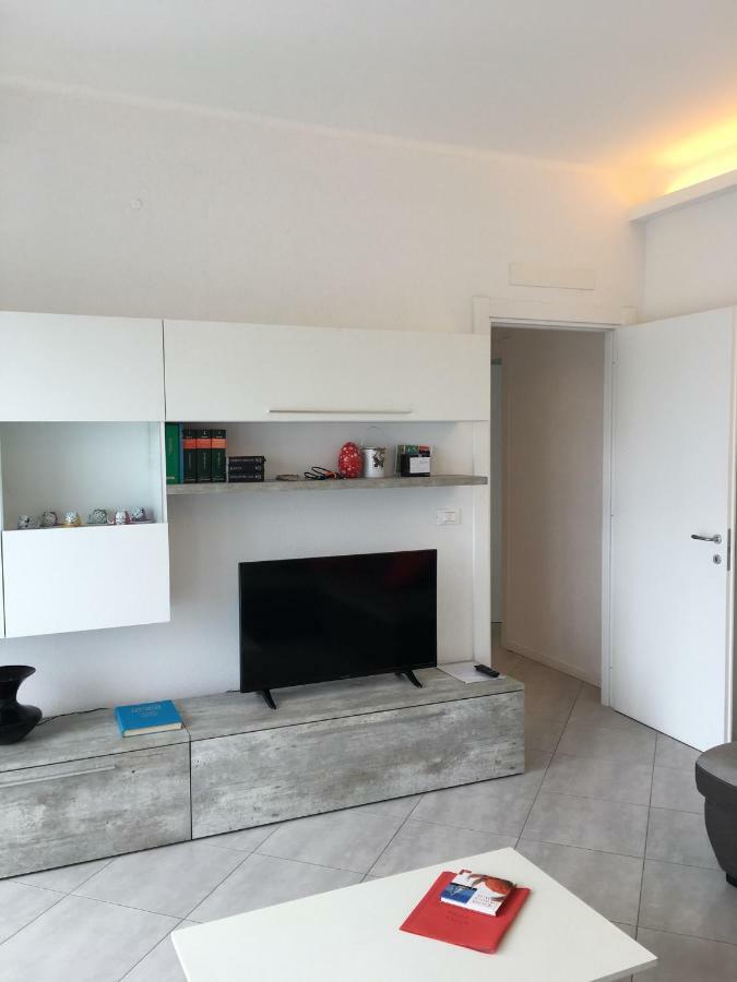 Appartamento Sul Porto โลอาโน ภายนอก รูปภาพ