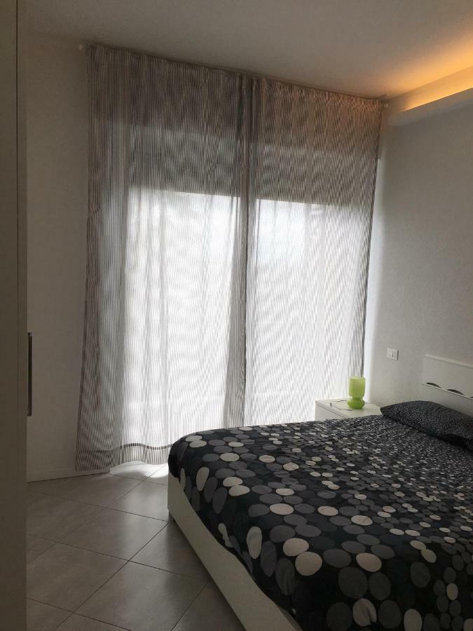Appartamento Sul Porto โลอาโน ภายนอก รูปภาพ